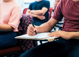 Reddito di merito in Calabria, mille euro al mese per chi studia in regione