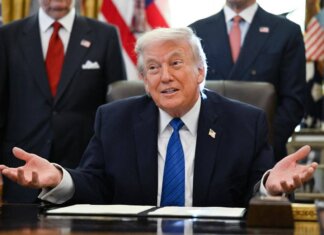 Usa-Cina, mossa di Trump contro Pechino: creare una riserva di minerali critici, oggi la riunione