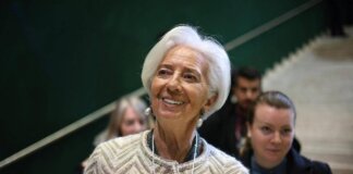 Bce, Lagarde smentisce le voci sulle dimissioni: “Resterò fino a fine mandato”