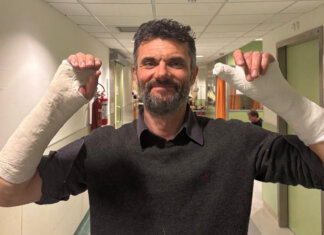 Incidente stradale per Matteo Biffoni: “E’ andata bene. Trenta giorni e torno nuovo” Incidente stradale per Matteo Biffoni: "E' andata bene. Trenta giorni e torno nuovo"