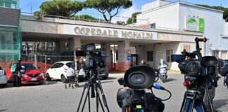 Bimbo trapiantato a Napoli, il legale: “Riunione su terapia per alleviare sofferenze”