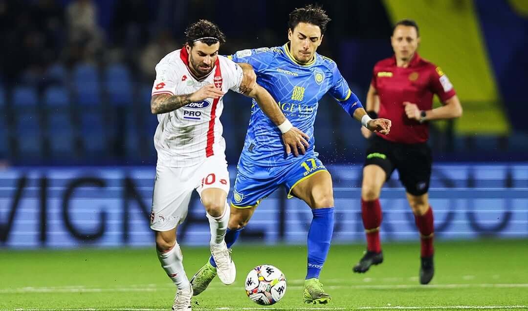 Il Monza passa sul campo della Carrarese: 0 1 firmato da Hernani Il Monza passa sul campo della Carrarese: 0 1 firmato da Hernani