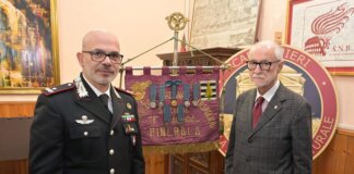 Labaro della prima guerra mondiale finisce in vendita su un sito di e-commerce: recuperato dai carabinieri