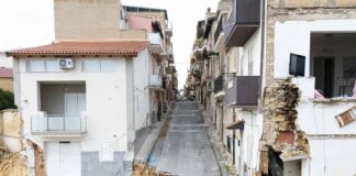 Frana a Niscemi, crolla anche la croce simbolo di speranza per il paese