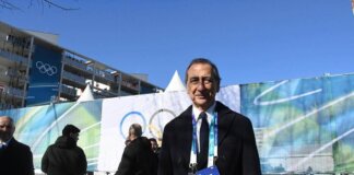 Giuseppe Sala come Alberto Tomba sulle piste di Cortina. Il sindaco di Milano in discesa libera