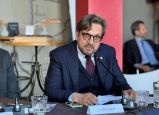 Lombardia leader in Ue per l’industria chimica, Guidesi: “Avanti con interlocuzioni”