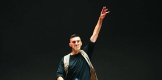 Milano Cortina, Gabry Ponte dà spettacolo nella cerimonia di chiusura sulle note di ‘Blue – Da Ba Dee’