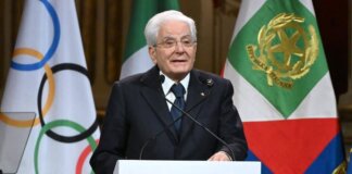 Milano Cortina, Mattarella e lo ‘show’ in tram con Valentino Rossi per la cerimonia