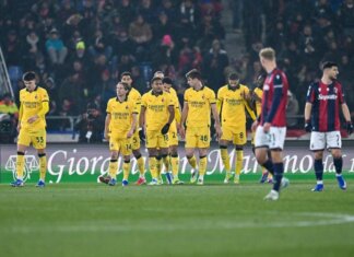 Nkunku lo salta, Ravaglia lo abbatte: calcio di rigore giusto in Bologna-Milan?