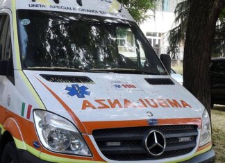 Fratellini di 5 e 9 anni intossicati nella piscina di un residence