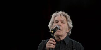 Sanremo 2026, Fausto Leali riceve il ‘premio alla carriera’: 60 anni di musica