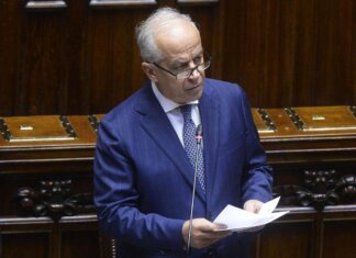 Scontri Askatasuna, Piantedosi: “Dinamiche terroristiche, evitati danni ben più gravi”