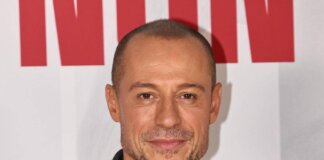 Stefano Accorsi, dal successo alla crisi: “Mi sentivo Dio, poi mi sono sfracellato”. Poi, la rinascita