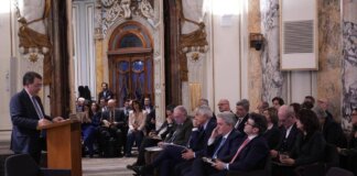 Tlc: ogni euro investito in fibra ottica genera 4,4 euro di pil