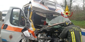 Ambulanza contro un tir: cinque feriti sulla Firenze – Siena