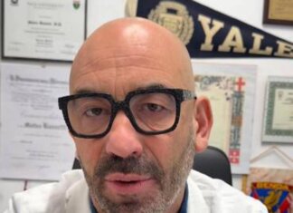 Bassetti: “Trump blocca report su effetti vaccino covid”