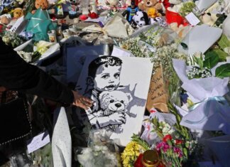 Bimbo morto a Napoli, legali cardiochirurgo Oppido: “Intervento iniziato quando il cuore era già in sala”