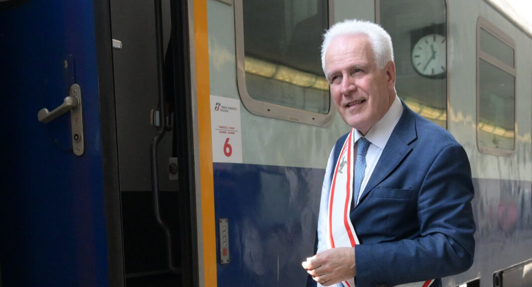 Reddito reinserimento lavorativo al via in Toscana: bonus mensile di 500 euro. Giani: 