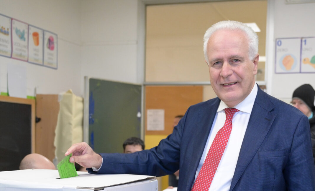 Vince il No. Respinta riforma Meloni-Nordio. Toscana con affluenza boom, Giani: 