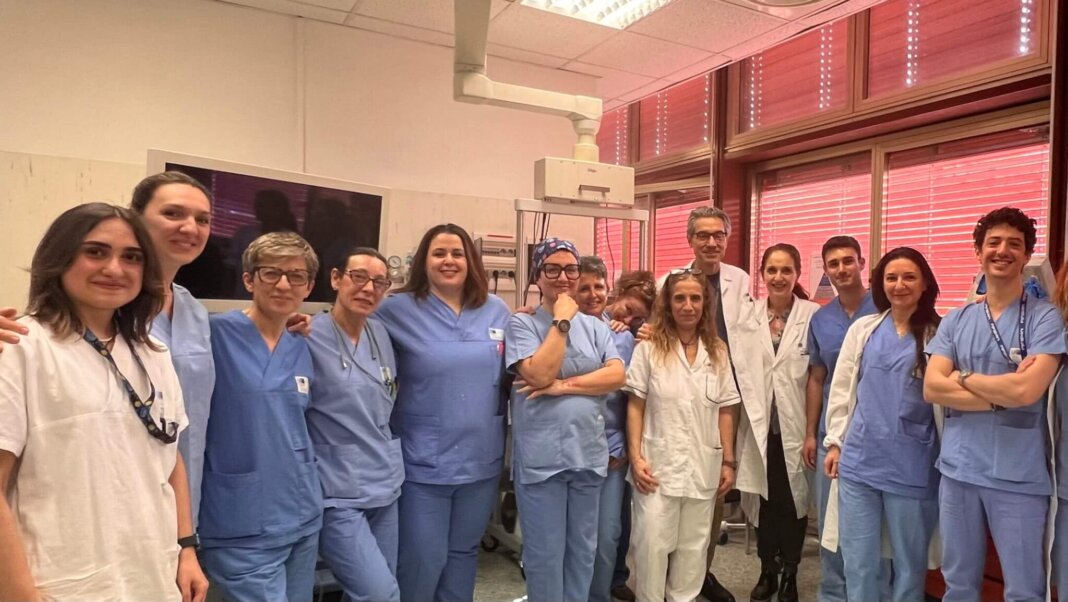 Il dott. Tarantino con i professionisti dell'endoscopia digestiva