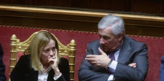 Iran, Meloni agli italiani: “Siate prudenti”. Tajani: “Se situazione peggiora evacuazione in poche ore”