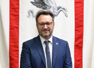 Regione, l’assessore Lenzi difende il reddito di reinserimento lavorativo: “Misura nuova, evitare i giudizi affrettati”