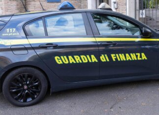 Milano, smantellato giro di escort di lusso: calciatori di Serie A tra i clienti