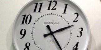 Ora solare 2026, il cambio ‘conviene’?