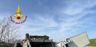 Siena-Bettolle, due feriti nello scontro fra mezzi pesanti