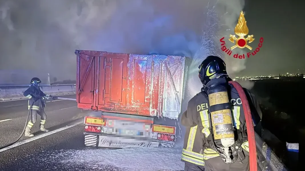 container prende fuoco sulla A1
