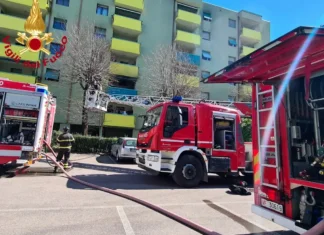 Arezzo, uomo morto in casa: ipotesi esalazioni di monossido Vigili del fuoco Prato incendio 61 anni