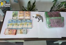Droga a chili, armi e contanti: arrestati due trafficanti