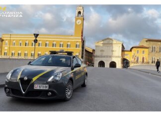 ‘Finto’ agente immobiliare scoperto dalla Guardia di Finanza di Pisa: incassate migliaia di euro di provvigioni illecite