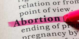 Aborto in Costituzione: l’ok del Lussemburgo, il via in Spagna. Cosa sta cambiando?