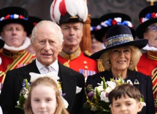 Anniversario di nozze per Carlo e Camilla, 21 anni fa il matrimonio tutt’altro che da favola