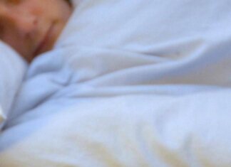 Apnea ostruttiva del sonno, rischi per il cuore si moltiplicano: sintomi