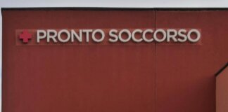 Bimbo di 18 mesi cade da finestra a Civita Castellana, è grave