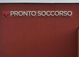 Bimbo di 18 mesi cade da finestra a Civita Castellana, è grave