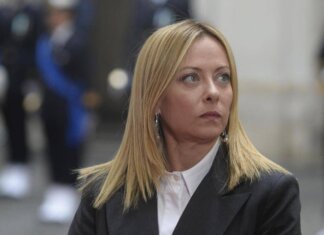 Blitz di Meloni nel Golfo, missione lampo di due giorni in Arabia Saudita, Qatar ed Emirati