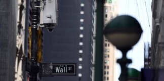 Borsa: il trading non si ferma. Dove fare acquisti nel weekend di Pasqua