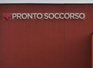 Cade dal letto, morto neonato di 10 mesi a Bisceglie