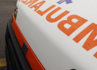 Capannori, uomo trovato morto accanto a una bicicletta: si indaga per incidente stradale