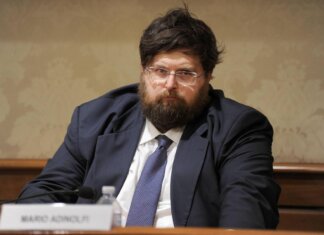 Caso Adinolfi, il giornalista: “Non sono un lestofante né un truffatore”