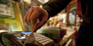 Collegamento Pos e registratore di cassa, cosa cambia: lunedì ultimo giorno per mettersi in regola