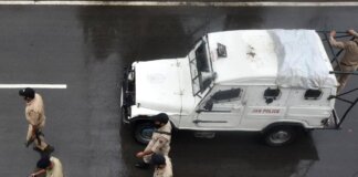 Costruiscono finto casello e incassano il pedaggio per un anno e mezzo, l’incredibile truffa in India