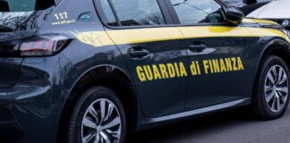 Debito colossale con il Fisco ma hanno Rolex e Ferrari, nei guai un ristoratore e il fratello