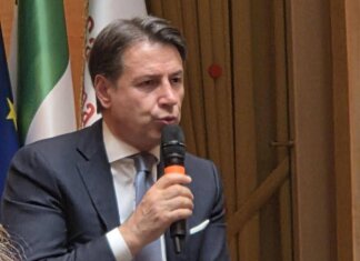 Di Maio contro Conte, il leader M5S replica: “Stupito che abbia avuto tempo di leggere rassegna con quello che succede in medio Oriente”