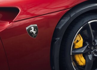 Ferrari presenta la Purosangue Handling Speciale