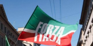 Forza Italia, spunta documento azzurri in Campania: “Partito deteriorato, commissariamento o comitato reggenza”