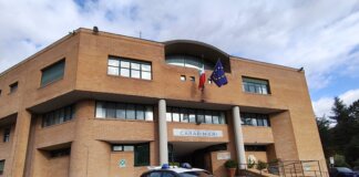 Fuggono all’alt dei carabinieri, uno viene travolto sull’Autopalio: fermati in tre